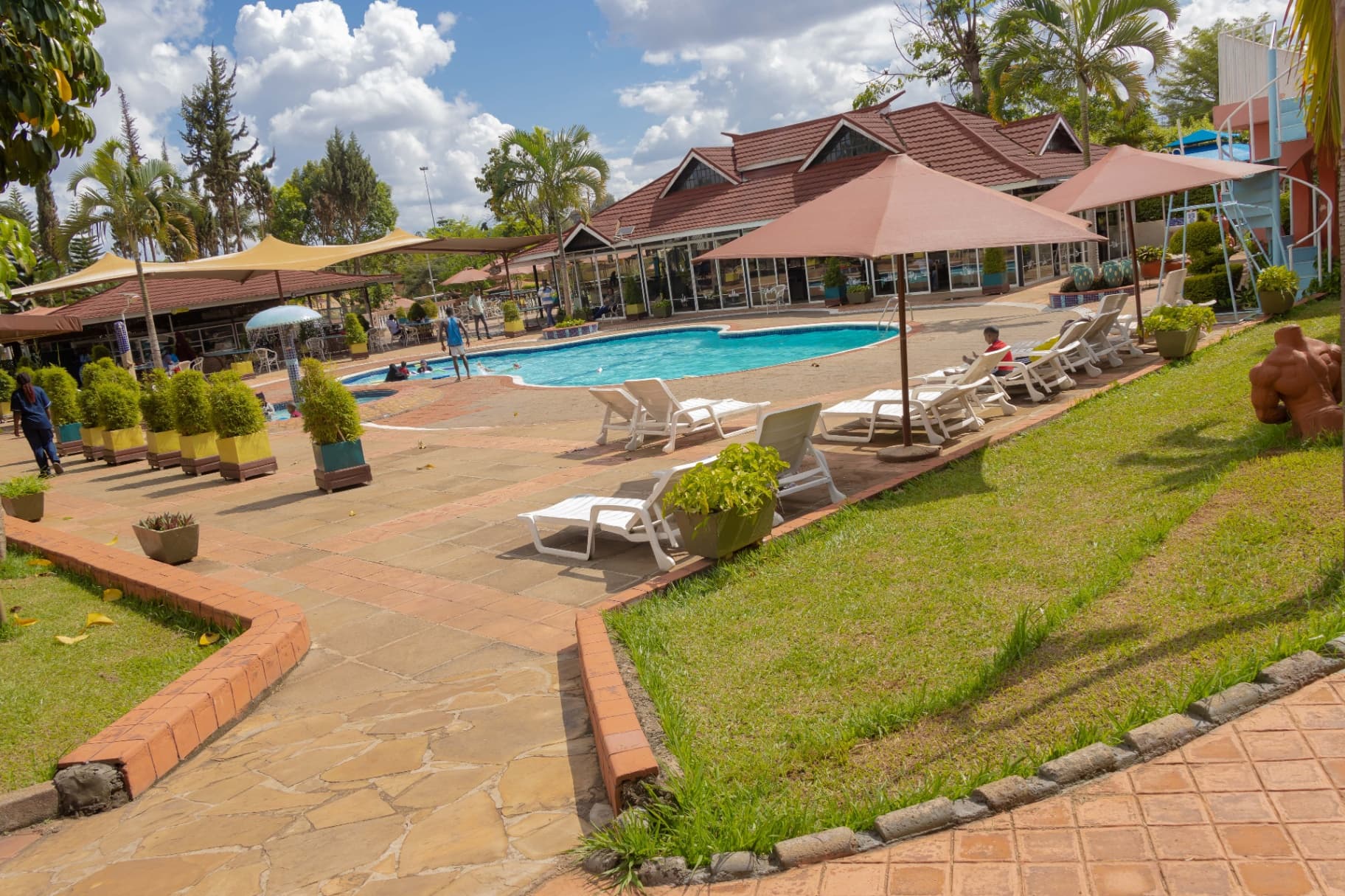 Outdoor Lounge